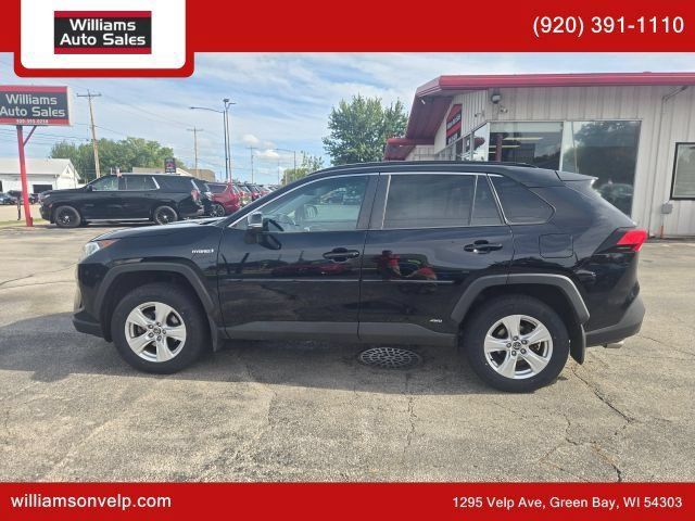 Used 2020 Toyota RAV4 XLE w/ XLE Grade Weather Package AWD/4WD image 6