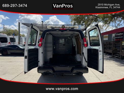 Used 2012 Chevrolet Express 3500 Extended image 12