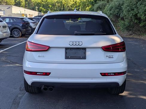 Used 2015 Audi Q3 2.0T Prestige w/ Prestige Package AWD/4WD image 3