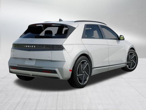 New 2026 Hyundai Ioniq 5 Limited image 4