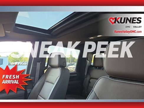 Used 2025 GMC Sierra 3500 Denali w/ Denali Reserve Package AWD/4WD image 8