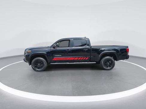 Used 2022 Toyota Tacoma SR5 w/ Technology Package RWD image 5