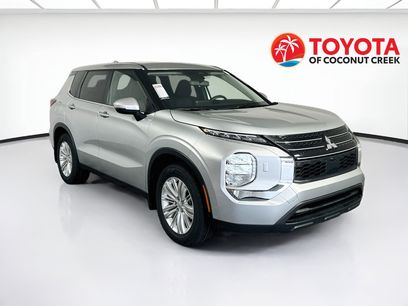 Used 2024 Mitsubishi Outlander ES