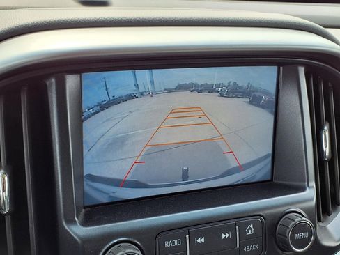 Used 2016 Chevrolet Colorado LT w/ LT Convenience Package image 12