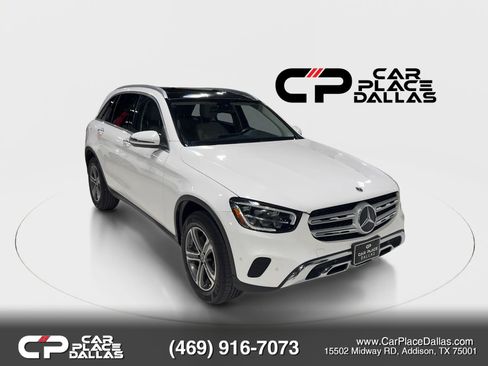 Used 2021 Mercedes-Benz GLC 300 w/ Premium Package image 2