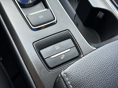 Used 2018 Ford Fusion SE image 5