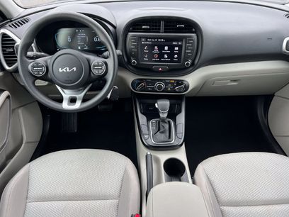 Used 2025 Kia Soul LX w/ LX Technology Package