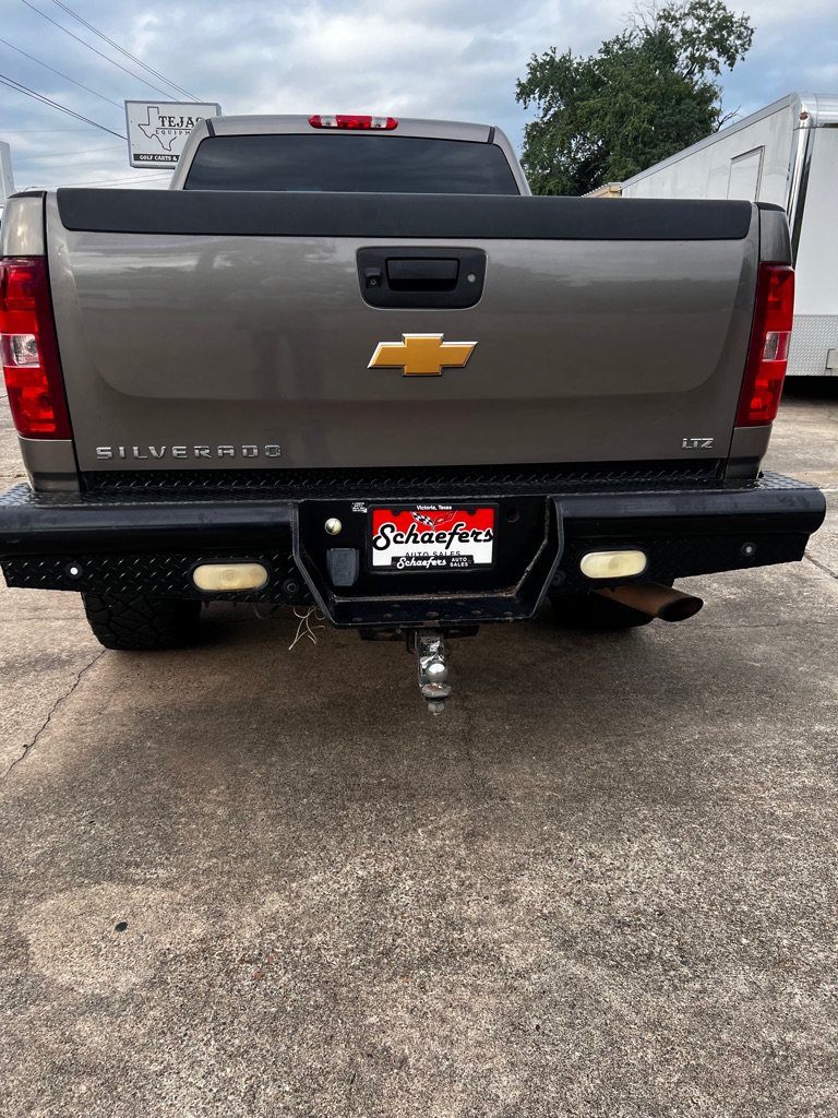 Used 2012 Chevrolet Silverado 2500 LTZ w/ LTZ Plus Package AWD/4WD image 9