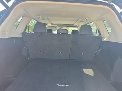 Certified 2023 Nissan Rogue SV w/ SV Premium B Package AWD/4WD image 12