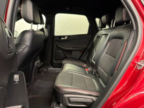 Used 2023 Ford Escape ST-Line w/ Tech Pack #1 AWD/4WD image 28
