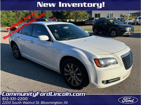 Used 2014 Chrysler 300 S AWD/4WD image 1