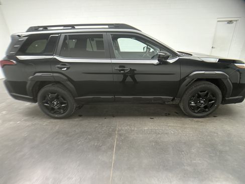 New 2026 Subaru Outback Limited AWD/4WD image 9