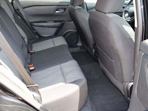 Used 2025 Nissan Rogue SV AWD/4WD image 17