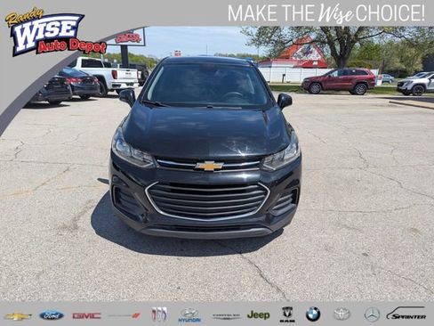 Used 2022 Chevrolet Trax LS w/ Tint and Cruise Package FWD image 8