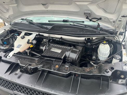 Used 2013 Chevrolet Express 1500 image 18