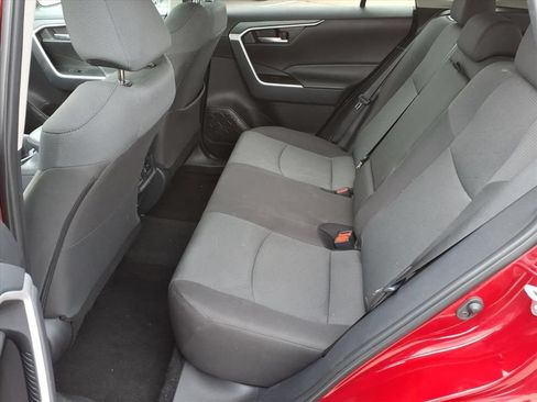 Used 2025 Toyota RAV4 XLE FWD image 13