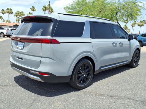 Used 2024 Kia Carnival SX Prestige FWD image 7