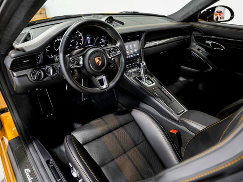 Used 2018 Porsche 911 Turbo S image 10