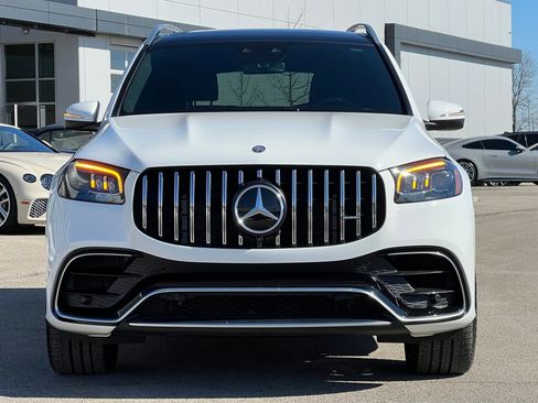 Used 2025 Mercedes-Benz GLS 63 AMG 4MATIC image 7