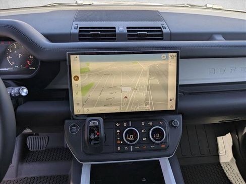 New 2026 Land Rover Defender 110 X-Dynamic SE AWD/4WD image 12