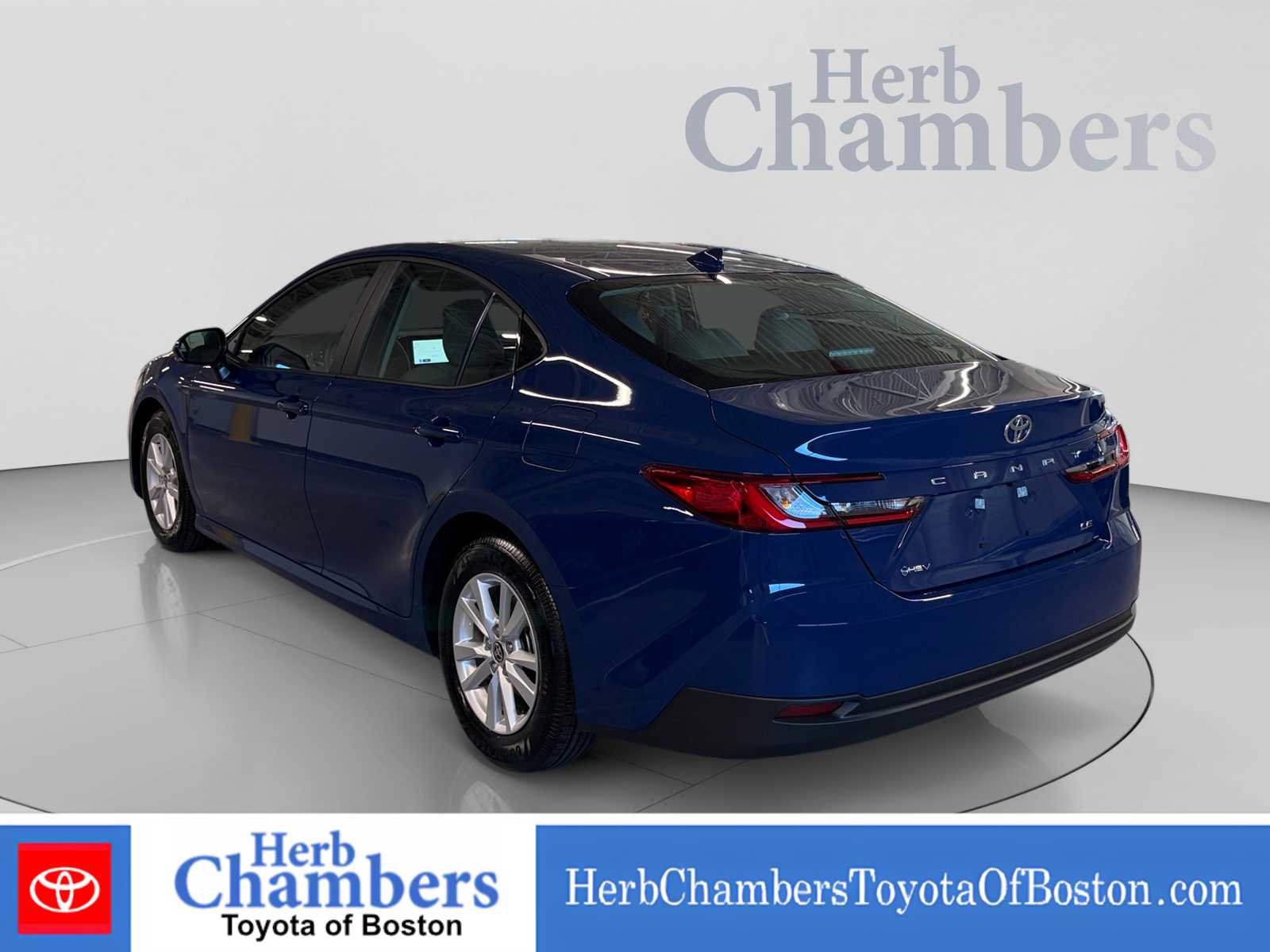 Used 2026 Toyota Camry LE w/ Convenience Package FWD image 3