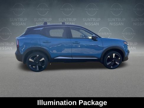 Used 2026 Nissan Kicks SR w/ SR Premium Package FWD image 7