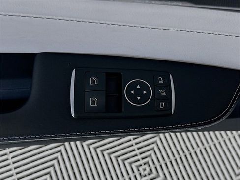 Used 2018 Mercedes-Benz AMG GT Roadster image 18