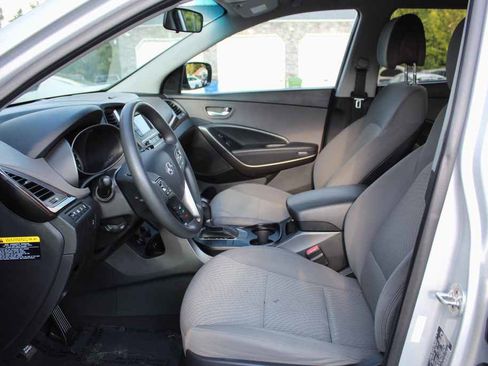 Used 2018 Hyundai Santa Fe Sport image 24