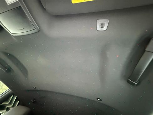 Used 2019 Dodge Challenger SXT image 21