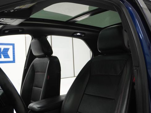 Used 2023 Chevrolet Equinox RS w/ RS Leather Package image 19