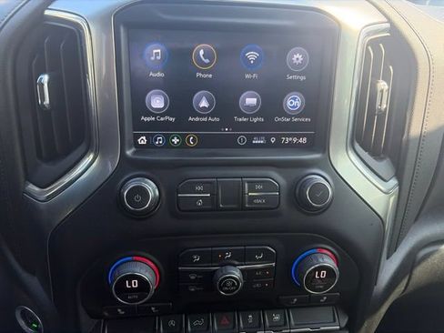 Used 2022 Chevrolet Silverado 1500 LT AWD/4WD image 8