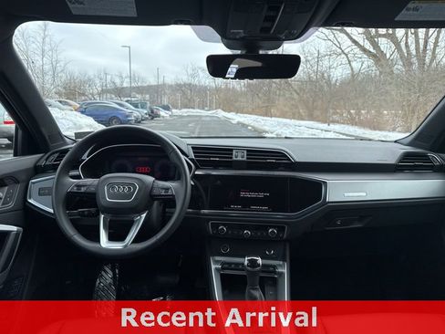Certified 2025 Audi Q3 2.0T Premium w/ Convenience Package image 4