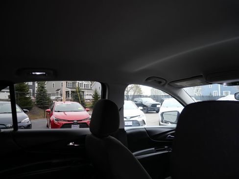 Used 2020 Chevrolet Equinox LT image 26