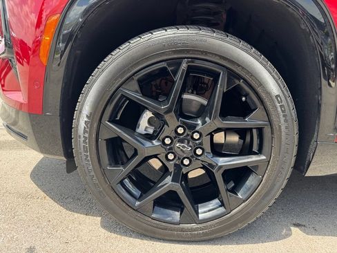Used 2025 Chevrolet Traverse RS AWD/4WD image 32