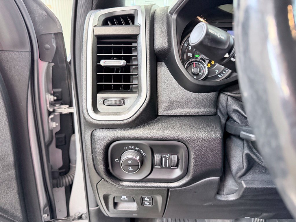 Used 2019 RAM 1500 Big Horn AWD/4WD image 37
