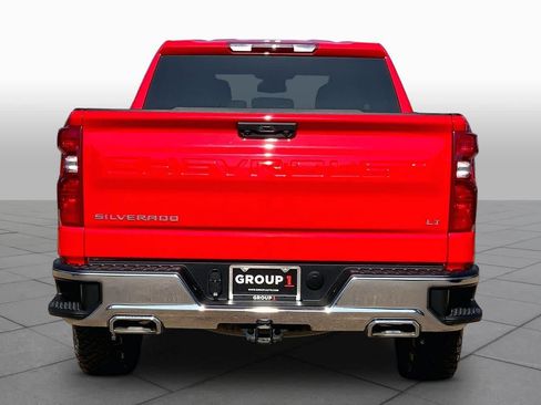 Used 2025 Chevrolet Silverado 1500 LT w/ Z71 Off-Road Package AWD/4WD image 5