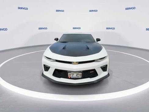 Used 2018 Chevrolet Camaro SS RWD image 3