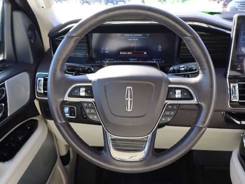 Used 2024 Lincoln Navigator L Black Label AWD/4WD image 17