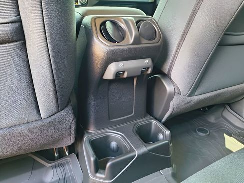 Used 2024 Jeep Gladiator Sport image 27