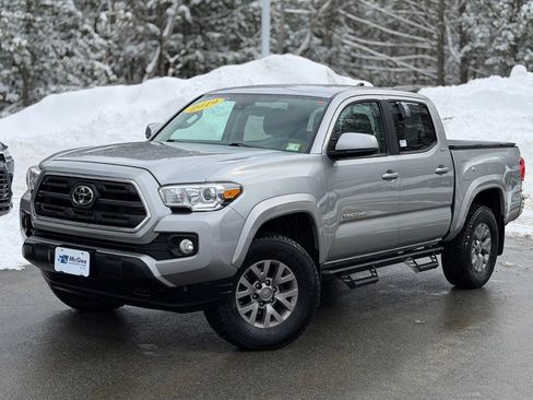 Used 2019 Toyota Tacoma SR5 image 1