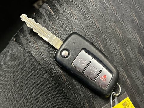 Used 2017 Nissan Rogue S FWD image 27