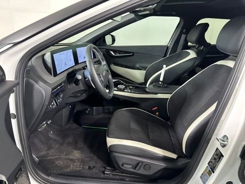 Used 2023 Kia EV6 GT-Line w/ GT-Line Suede Seat Package image 11