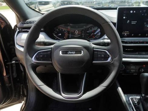 Certified 2023 Jeep Compass Latitude AWD/4WD image 26