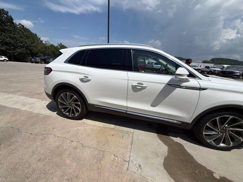 Used 2020 Lincoln Nautilus Reserve w/ Equipment Group 201A FWD image 13