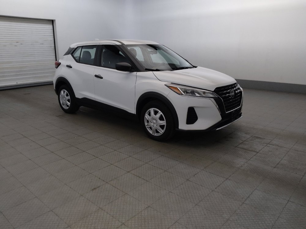 Used 2024 Nissan Kicks S FWD image 11