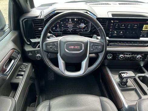 Used 2023 GMC Sierra 1500 SLT w/ SLT Premium Package AWD/4WD image 18