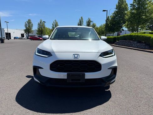 Used 2023 Honda HR-V LX image 2