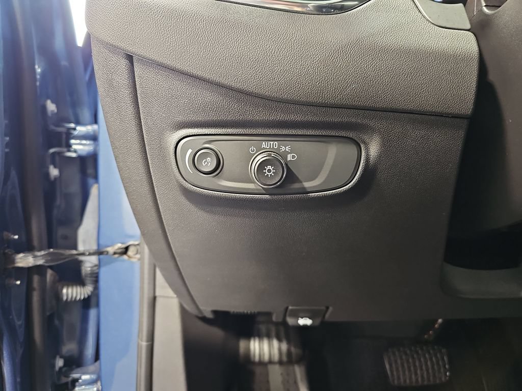 Used 2024 Chevrolet Equinox LT AWD/4WD image 27