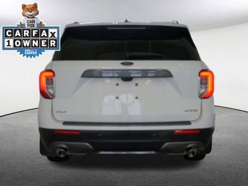 Used 2021 Ford Explorer XLT w/ Equipment Group 202A image 12