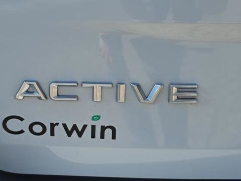 Used 2025 Ford Expedition Active AWD/4WD image 17